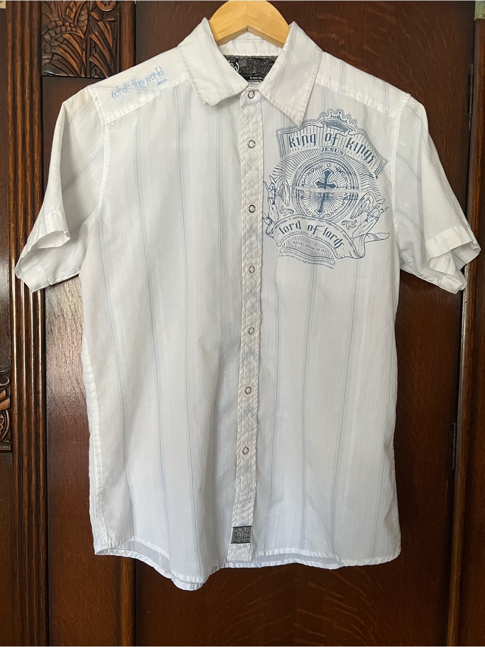 NOTW Men's Short-Sleeve Button-Up Shirt in White w/ Blue Graphic “King of Kings”